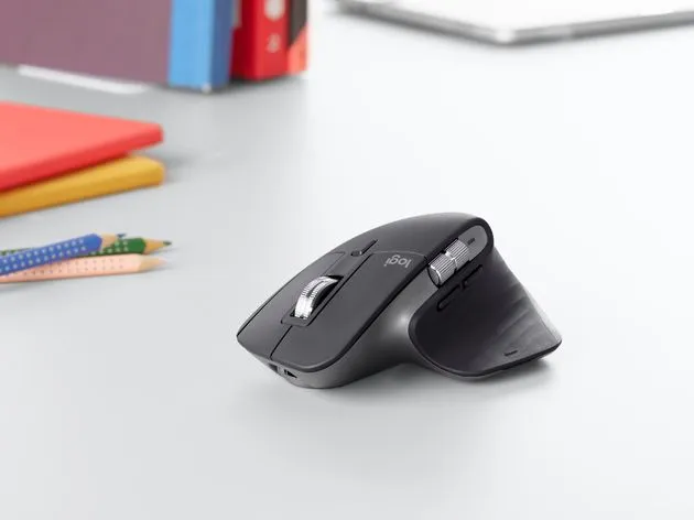 <i>MX Master 3</i>