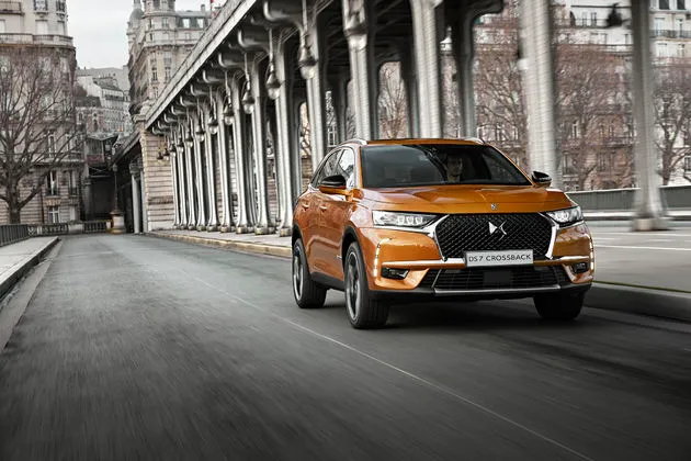 new_DS7_Crossback_1