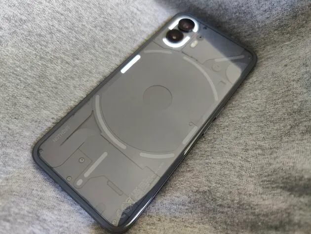 Nothing Phone 2 Glyph 2