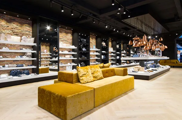 Omoda_winkel