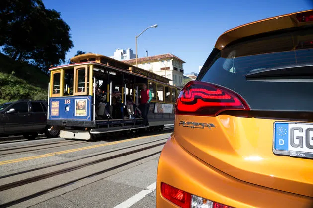 Opel_Ampera-e-9