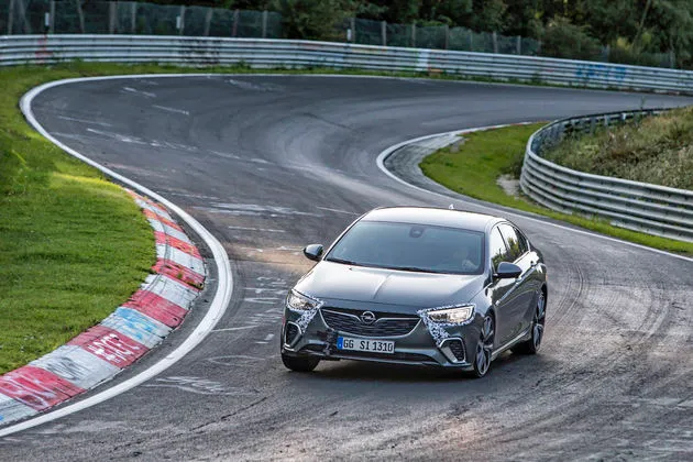 Nieuwe Opel Insignia GSi Nurburgring