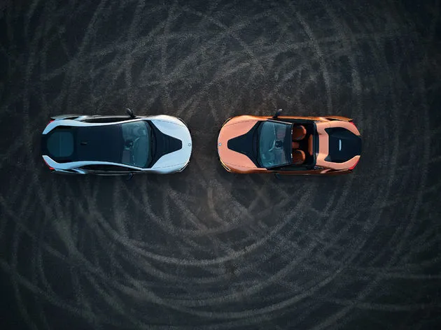 P90285401_highRes_the-new-bmw-i8-roads
