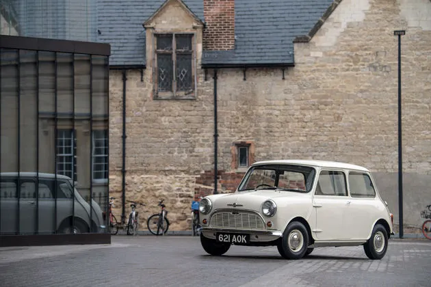 P90331424_highRes_1959-morris-mini-min (1)