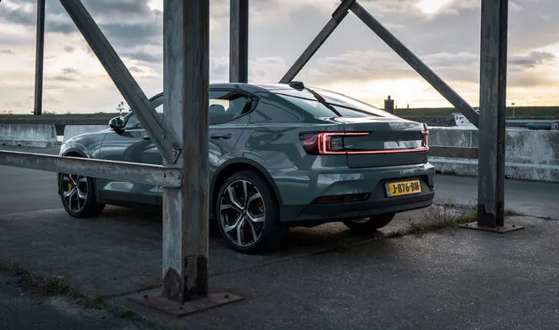 De pre-configured (voorraad) modellen van de Polestar 2 zijn nu goedkoper dan ooit.