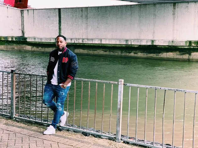 <em>Winne in `zijn` stad Rotterdam<\/em>