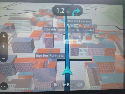 tomtom1.jpg