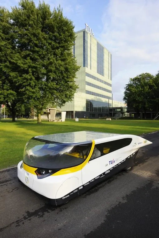 tue-bvof-solar-team-eindhoven-stella-2.jpg