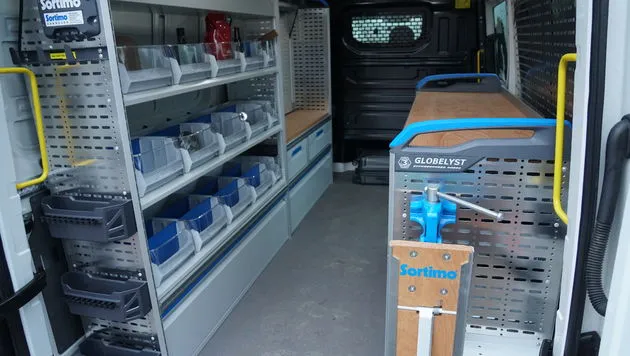 De inrichting van de VW Crafter is zelf samen te stellen