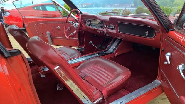 mustang_1965_red
