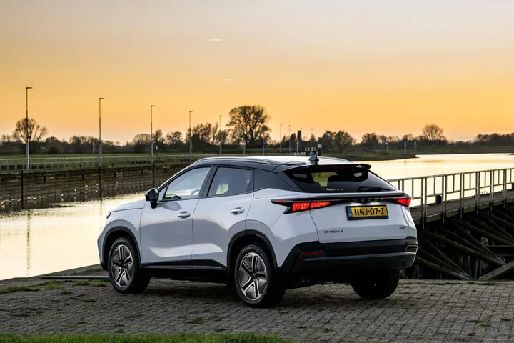 Omoda 5 EV (2)
