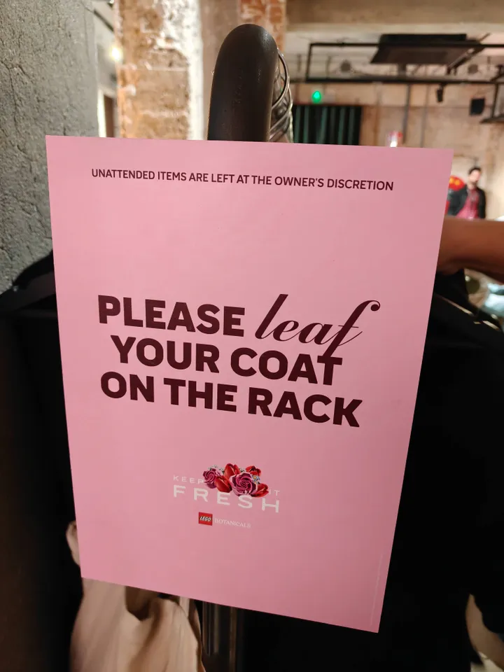 LEGO Bloom bar