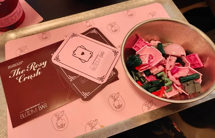 LEGO Bloom bar roze