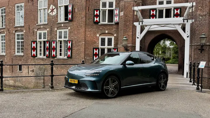Genesis-GV60-SportPlus_kasteel-Maurick-1