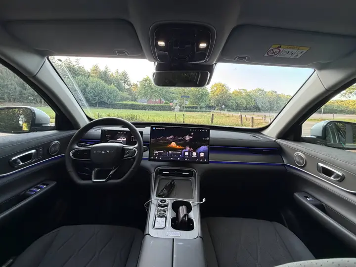 Chery Tiggo 8 cockpit