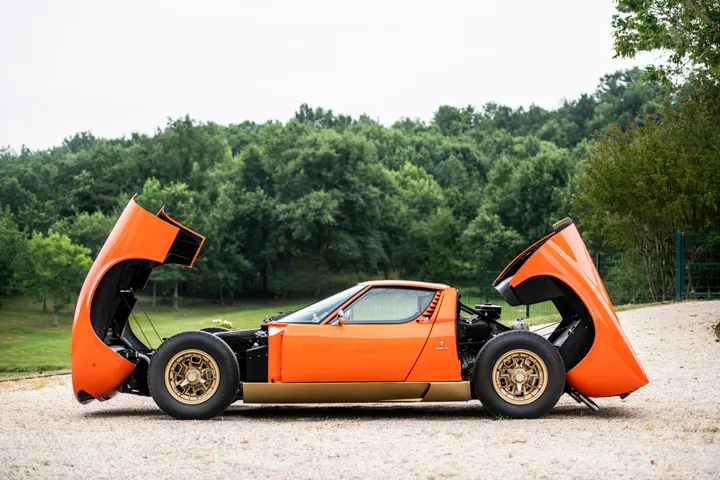 1967 lamborghini miura p400 by bertone 40