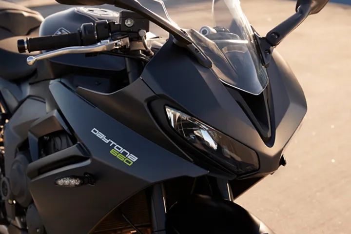 2024 triumph daytona 660 1 1440x960 1