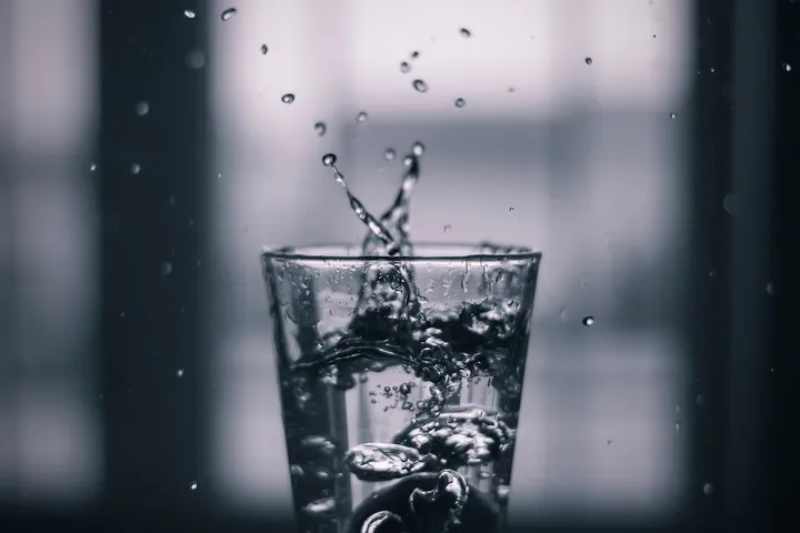 andrew ren bhspcn17ht8 unsplash