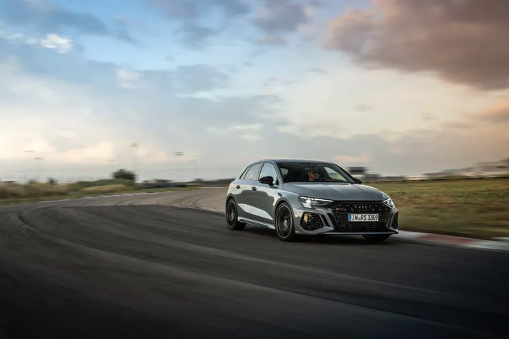 audi rs3 fhm04