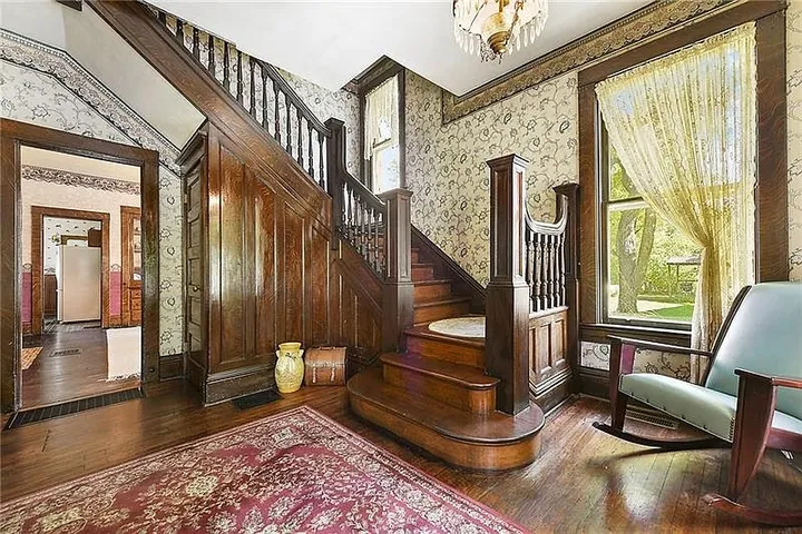 c83c26f276f706f8aeda9dfd663489c8 uncropped scaled within 1344 1008