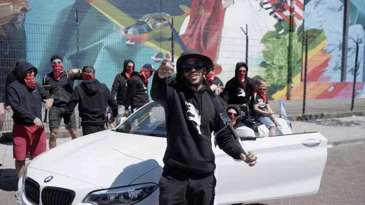 cb fx6 293600 01 31 17still004