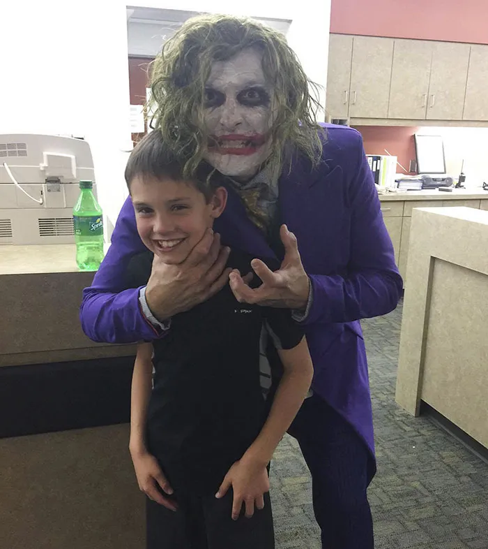 doctor joker delivers baby 10 5a01663c74f4b 700