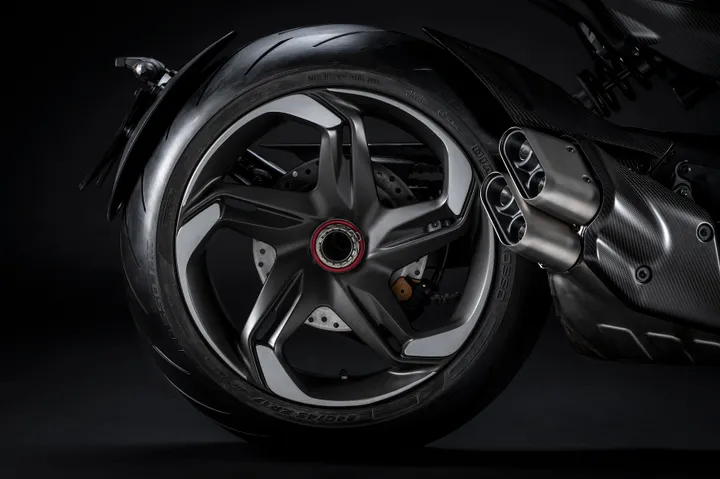 ducati diavel for bentley 8