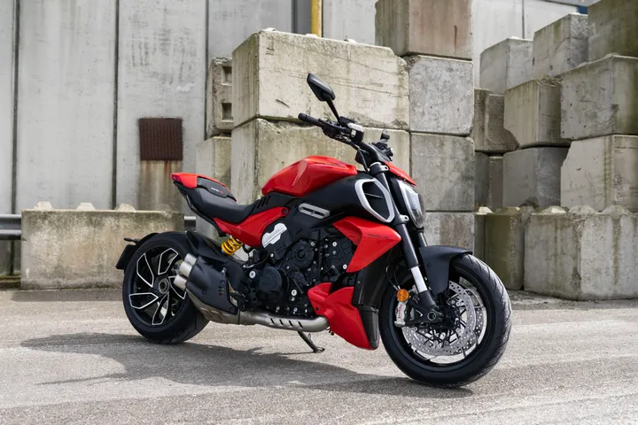 ducati diavel v4 fhm35