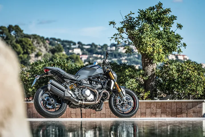 ducati monster 1200 s static 0161