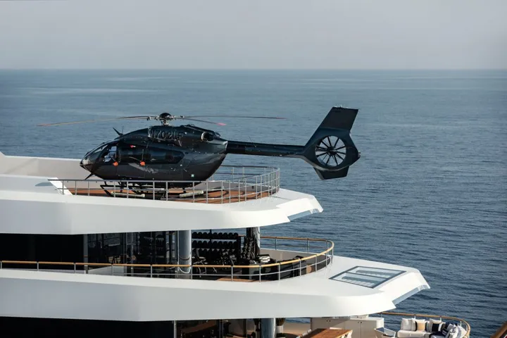 feadship lonian k 3580431e48aedf97dcedf972d1481942 1024x683