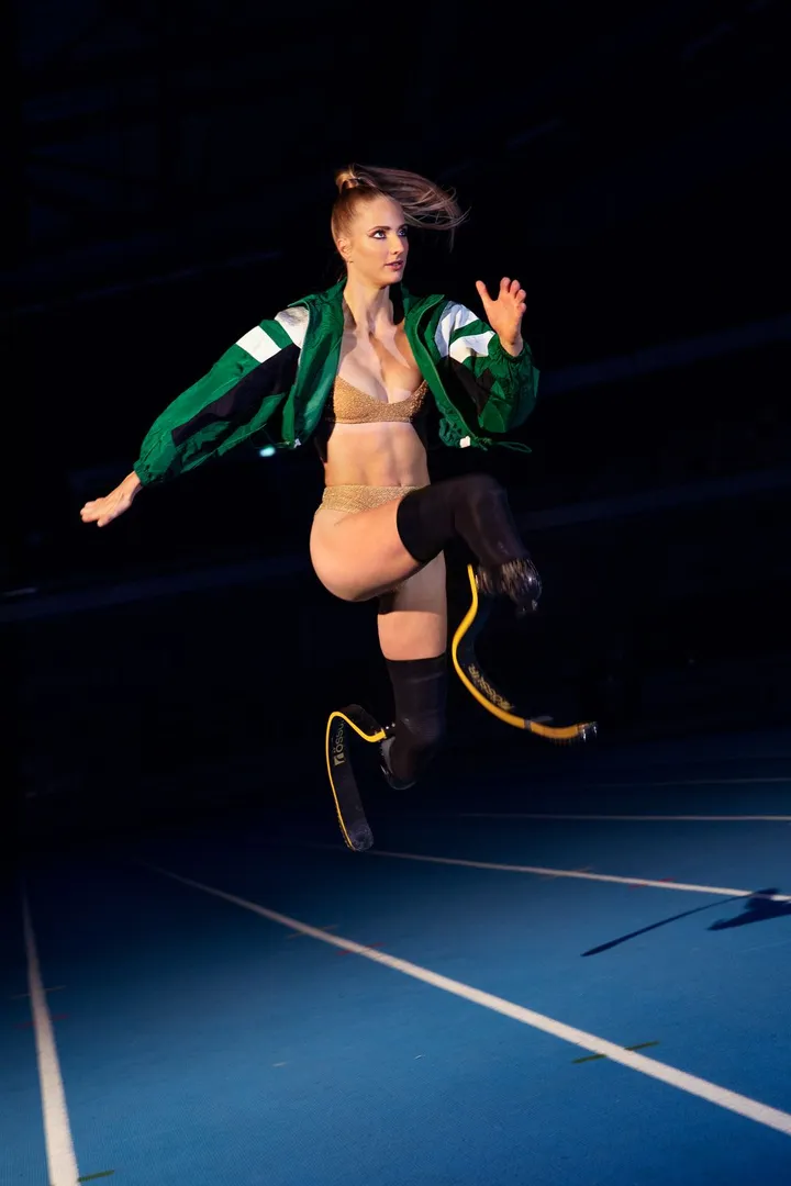 fleur jong annick meijer fhm 04