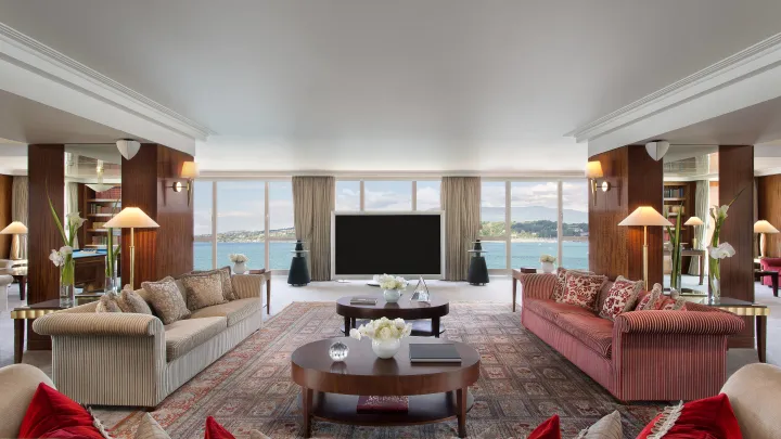 gvalc penthouse suite 6916 hor wide