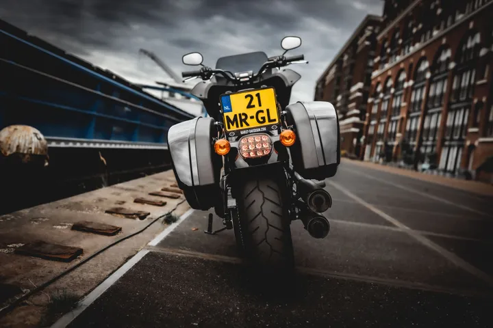 harley davidson low rider st fhm09