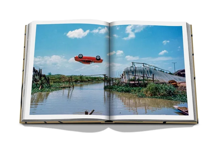 https wwwmannersnl wp content uploads 2023 10 jamesbond spread 10 3000xjpg