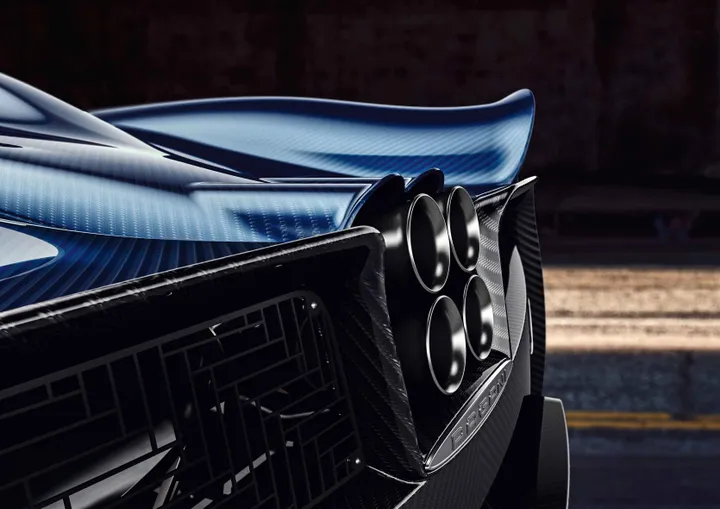 huayra roadster ginevra 2017 dett0005 d
