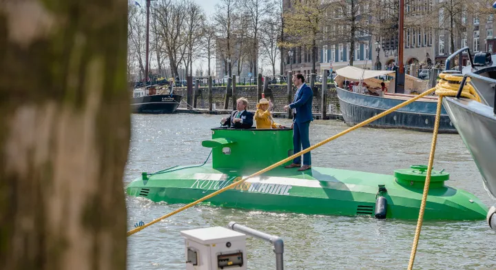 image00009bewerkte files subway royalsubmarine koningsdag kopie