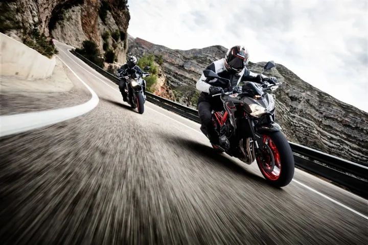 kawasakiz90007 1024x683