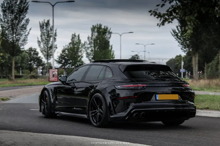 la fuente porsche panamera 2