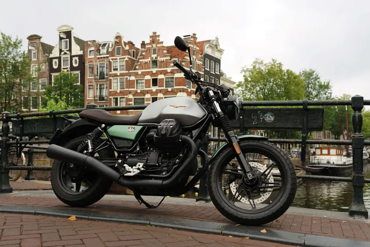 moto guzzi v7 stone centenario fhm10