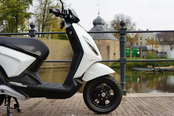 piaggio 1 fhm05