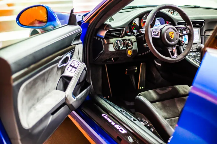 porsche 0492 jroest lowres