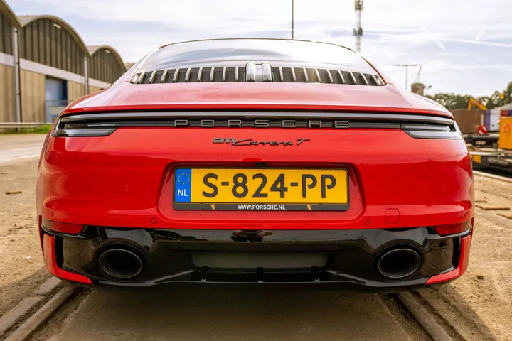 porsche 911 carrera t 10