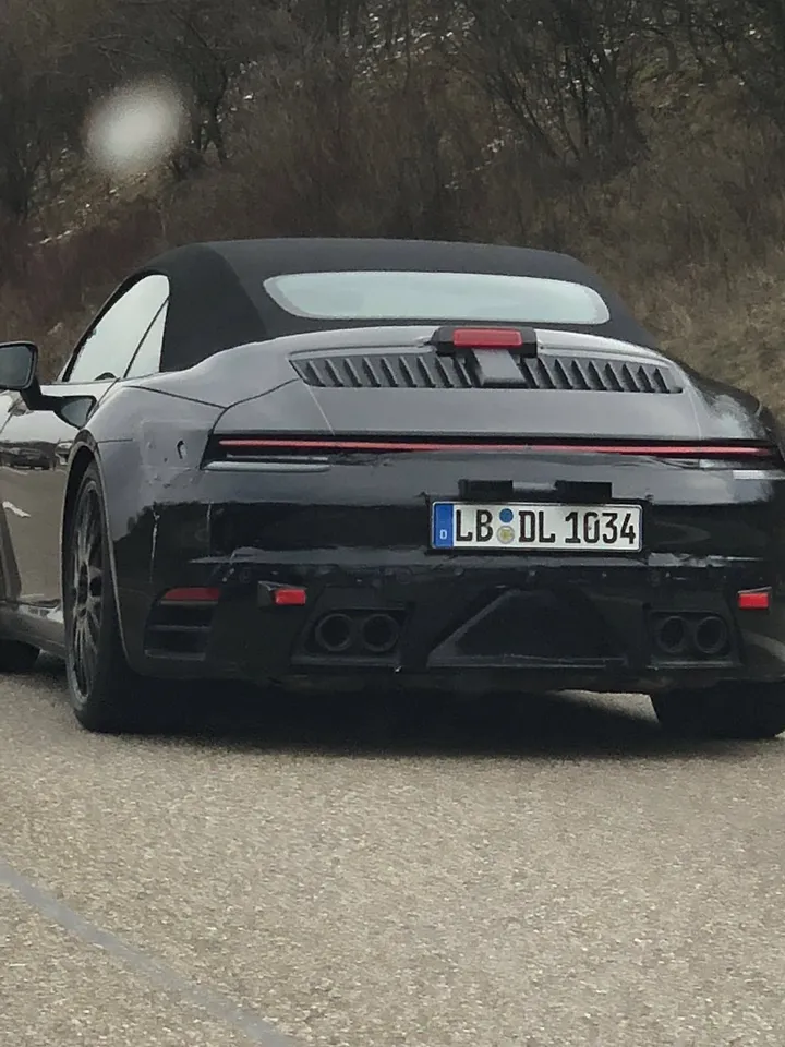 porsche carrera 911 992 3