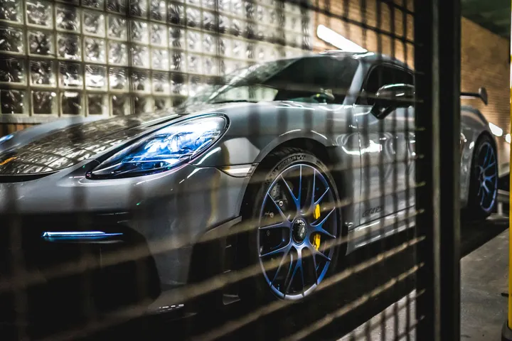 porsche cayman gt4 rs fhm19