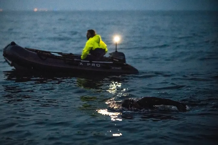 ross edgley tijdens zijn recordpoging 1024x683