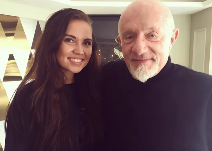 Stagiaire Jesse met Jonathan Banks