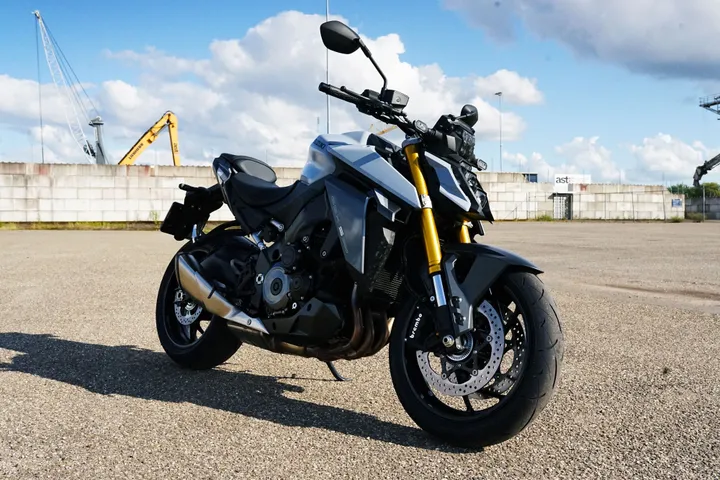 suzuki gsx s1000 fhm21