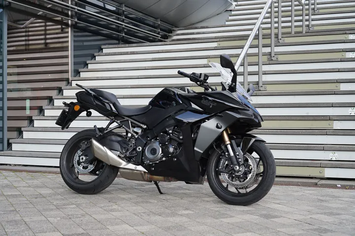 suzuki gsx s1000gt fhm05