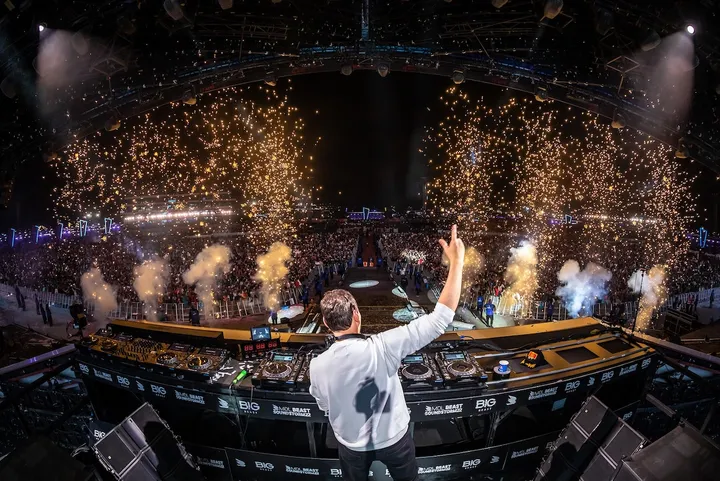 tiesto during his thursday night set at soundstorm 2022