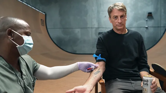 tony hawk skabeoard foto